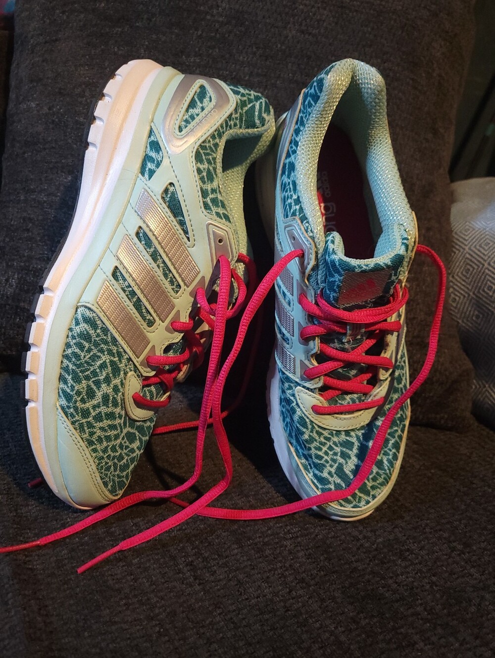 Adidas Shoes Women Size 9 Like New - Picture 8 of 8